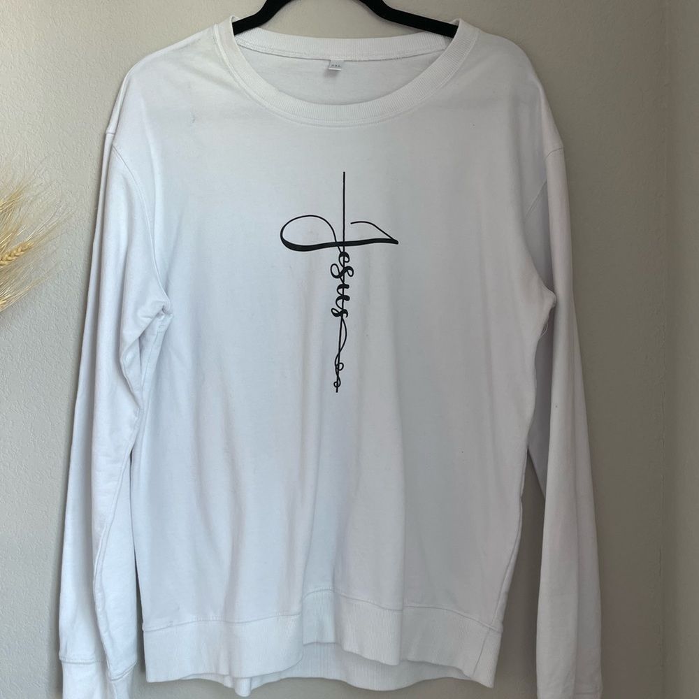 Religious White Crewneck with Jesus & Cross - Size 2XL